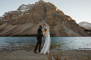 The Lodge at Bow Lake