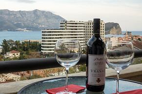 Hotel Atina by ENTOPYA