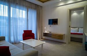 Hotel Atina by ENTOPYA