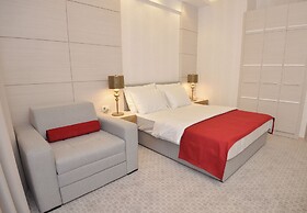 Hotel Atina by ENTOPYA