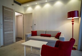 Hotel Atina by ENTOPYA