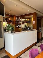 Hotel Atina by ENTOPYA