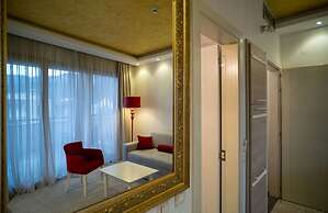 Hotel Atina by ENTOPYA