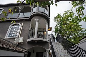 One Love Guesthouse