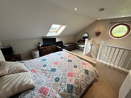 Rural Cottage-full Kitchen-pets Ok-paddock