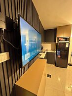 Stylish Luxe Apartment Fr 0005
