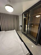 Stylish Luxe Apartment Fr 0005