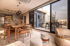 ZENTRUM Residences – By AVA Rentals