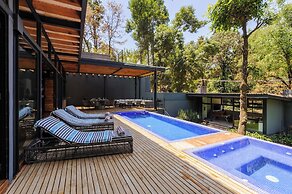 Casa Retiro With Pool and Garden