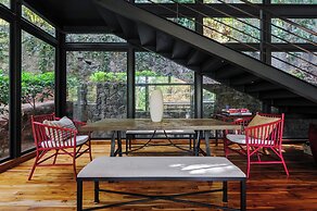 Casa Retiro With Pool and Garden