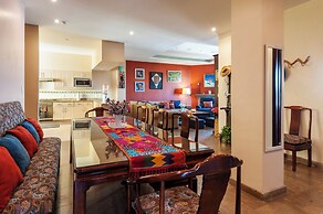 Caracol 37 Luxury Condo