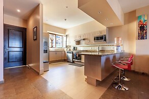 Caracol 37 Luxury Condo