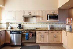Caracol 37 Luxury Condo