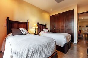 Caracol 37 Luxury Condo
