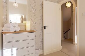 Jasmine Cottage-2BD in Heart of Bourton