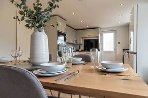 Bright&Spacious 3BD in Centre of Bourton