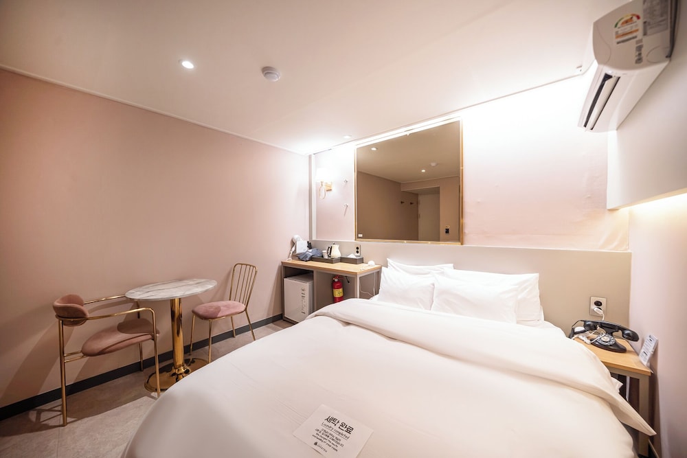 Greaten Hotel