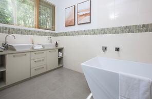 Elliott Lodge - family & pet friendly