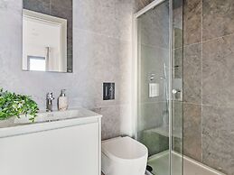 Sanders Crystal 2 Limassol