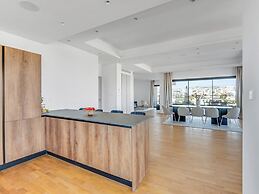 Sanders Crystal 2 Limassol