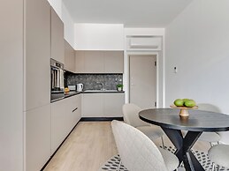 Sanders Crystal 2 Limassol
