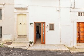 4098 Alcova Barone by Barbarhouse