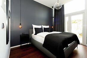 Hotel Deluxe