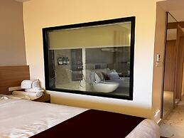The White IBIS A Boutique Hotel