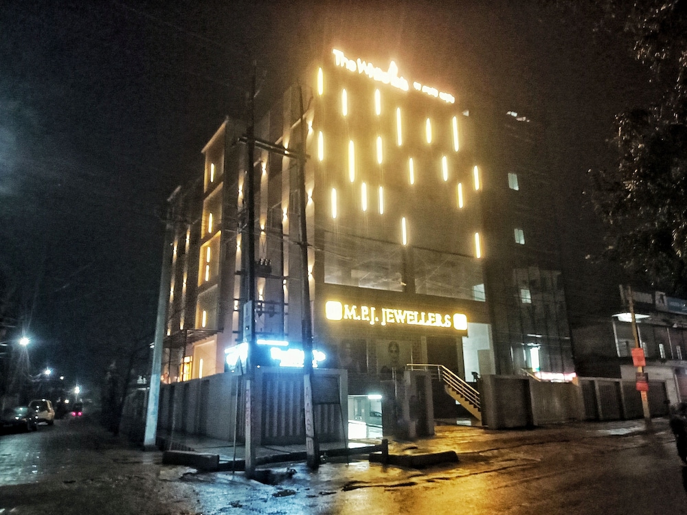 The White IBIS A Boutique Hotel