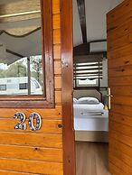Ada Camp Otel