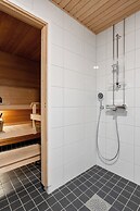 Fabulous 1BR Apt with Sauna & Views