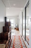 Fabulous 1BR Apt with Sauna & Views