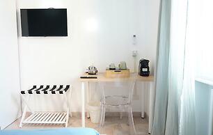 Salotto Tiburtino rooms