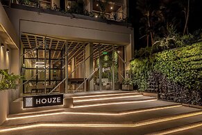 Houze Residences – By AVA Rentals.