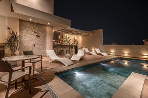 Houze Residences – By AVA Rentals.