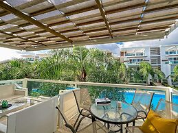 Beautiful 2 BR Apartment With BBQ
