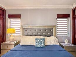 Beautiful 2 BR Apartment With BBQ