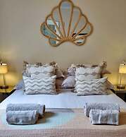 Luxurious Sea Point Apartment