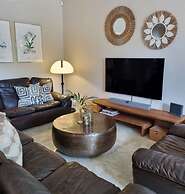 Luxurious Sea Point Apartment