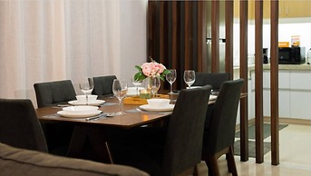 3bd Lux City Oasis LAS Pinas
