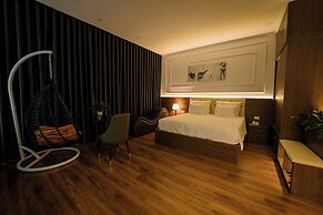 Azoma Hotel