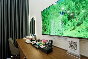 Azoma Hotel