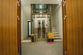 Azoma Hotel