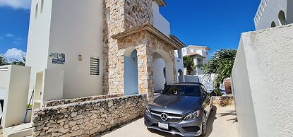 CASA REYES Stunning Rooftop Oceanview