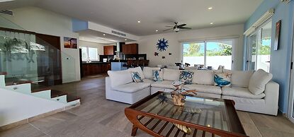 CASA REYES Stunning Rooftop Oceanview