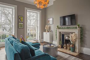 Stylish Grade II Apartment - The London