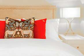 Stylish Grade II Apartment - The London