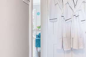 Stylish Grade II Apartment - The London