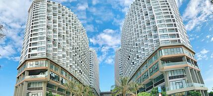 Apec Mandala Mui Ne by Dolphin