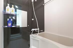 Fuente Nishi Sugamo by Tranova